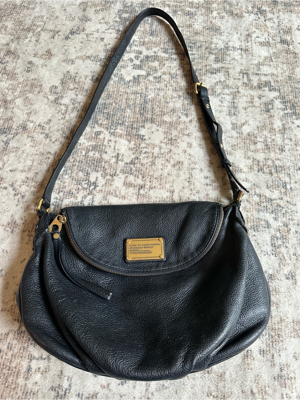 Marc by Marc Jacobs Classic Q Natasha Black Leather Crossbody Shoulder Bag Hobo - Picture 2 of 10